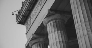 The columns of the Lincoln Memorial, near where the AI model testing framework was agreed