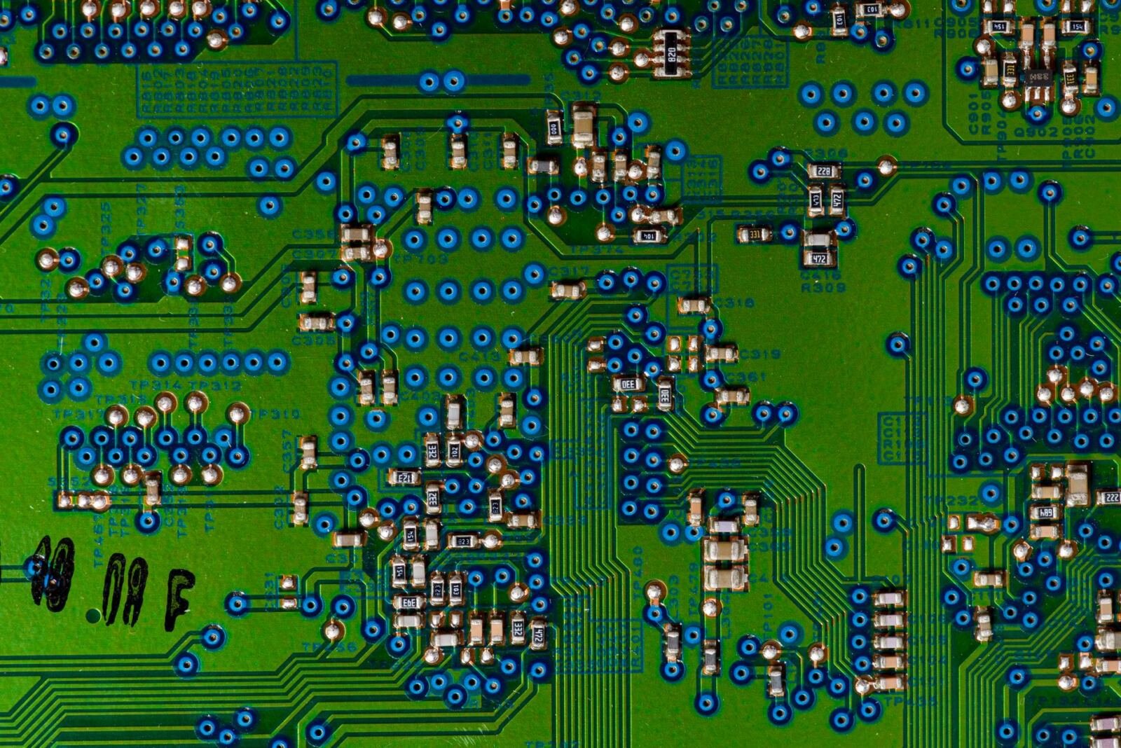 Circuit board illustrating AI hypothesis generation in a multi-agent research pipeline that lost to plain self-reflection.
