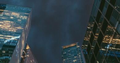 Financial district, illustrating the Wispr Series B raise of $280 million.
