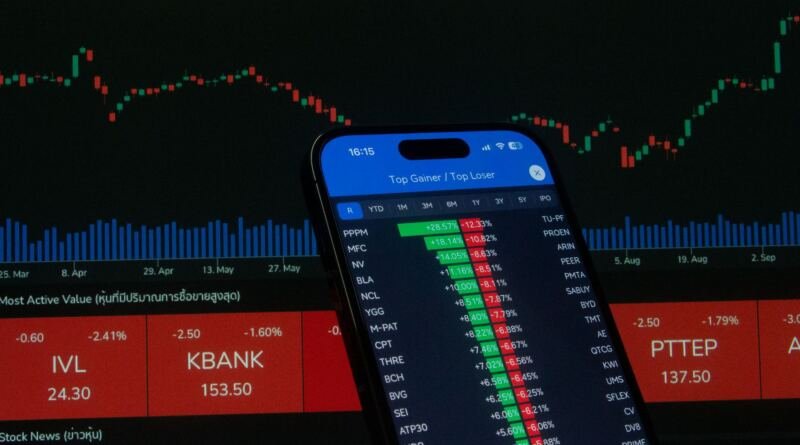 Stock price chart on a screen, reflecting market reaction to TikTok's settlement