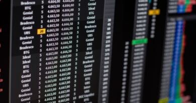 Oura IPO shelved, illustrated by a trading terminal order book screen